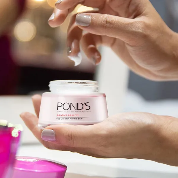 Pond'S Bright Beauty 3